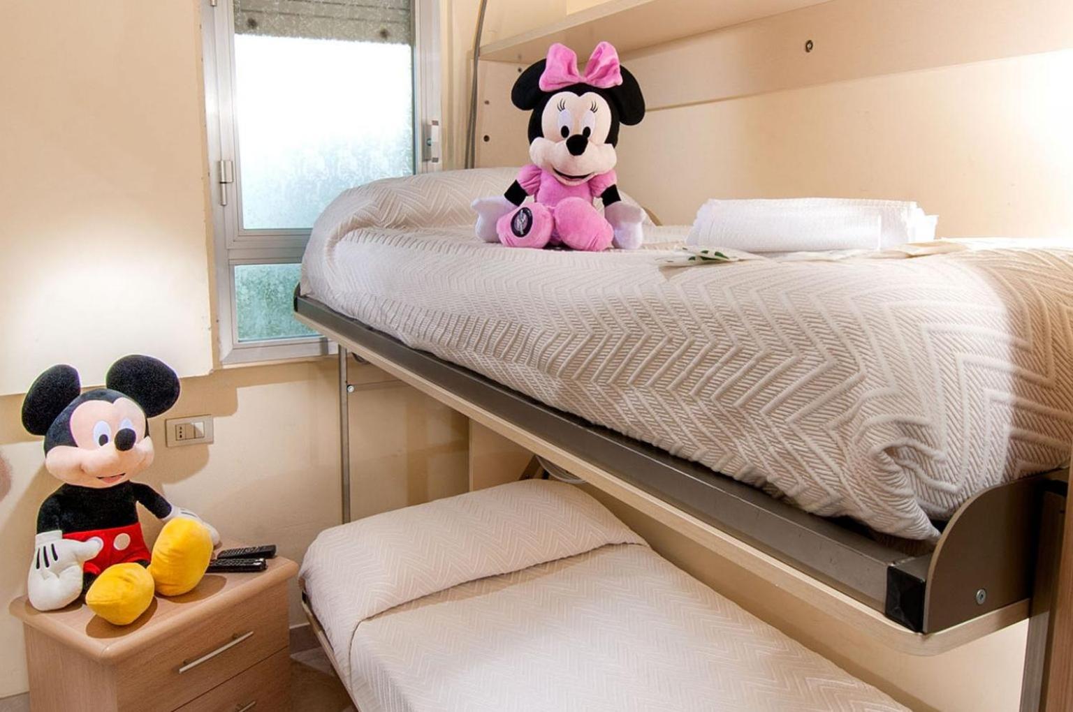 Hotel Smeraldo ジュリアノーヴァ エクステリア 写真